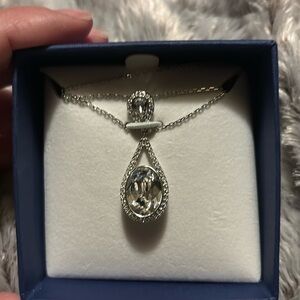 Swarovski CRY/ RHS Pendent Neclace NWOT